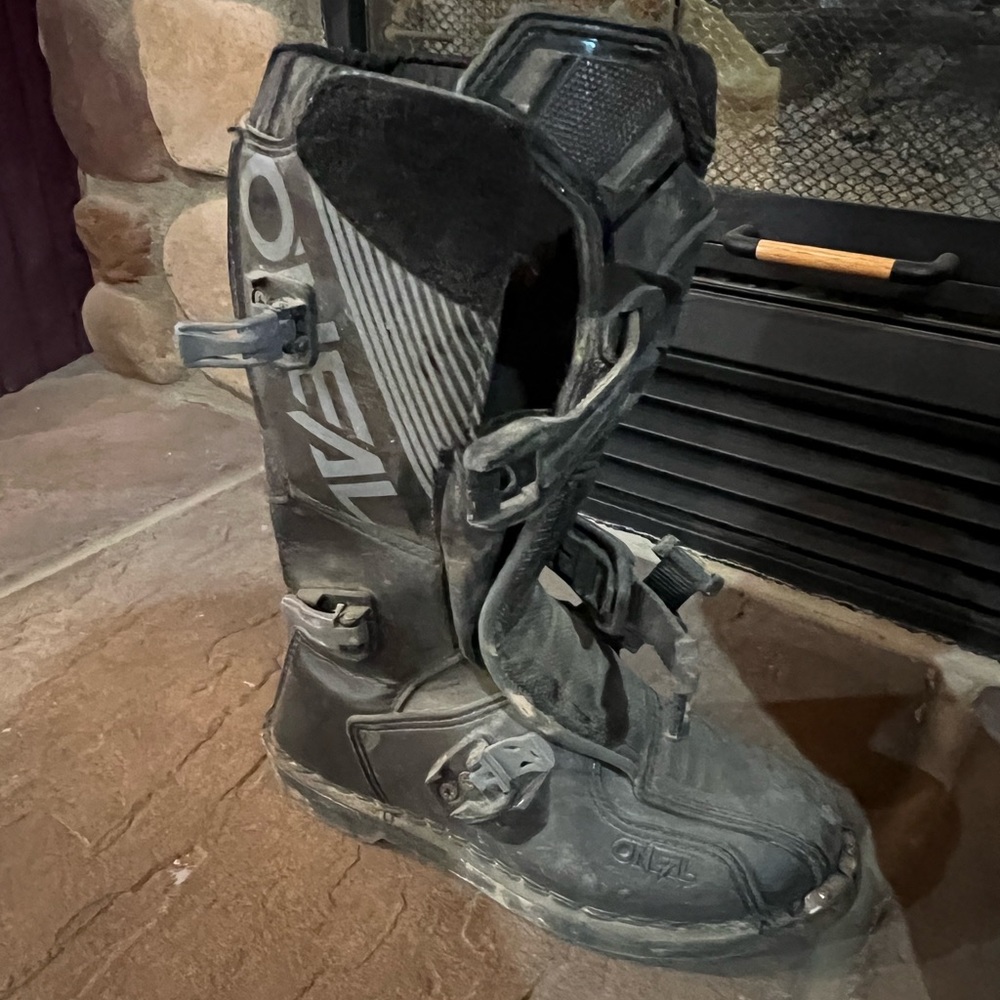 Big kid racing boots